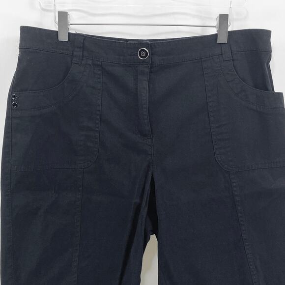KAREN SCOTT Black Straight Fit Tailored Chino Short - Picture 7 of 8